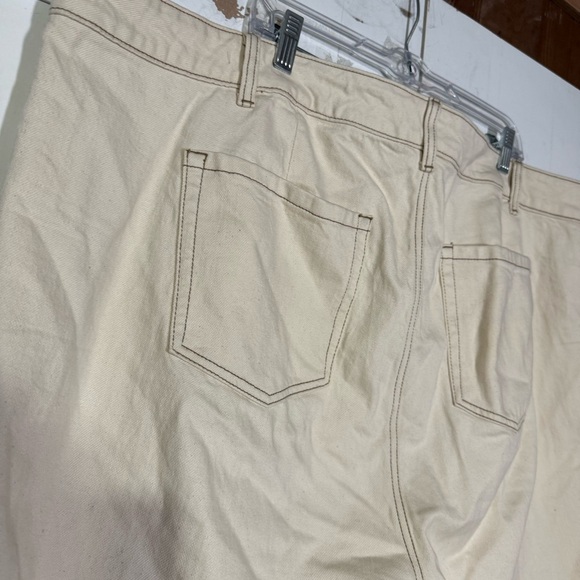 Torrid Crop Wide Leg Classic Denim High-Rise Jeans Cream Size 26 FEEL THE FIT - Picture 2 of 13